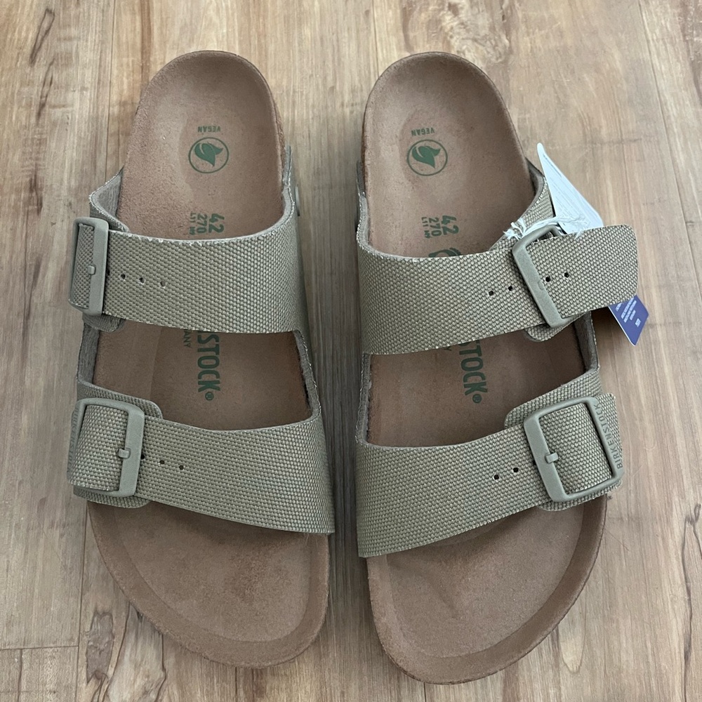 Women Birkenstock Arizona Rivet - Vegan FADED KHAKI. Size 11/ narrow. Brand new